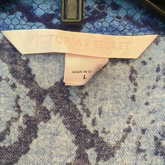 Victoria Secret Sz L Blue Snakeprint Flannel 2Piece Top Bottom Pajamas - Picture 5 of 11